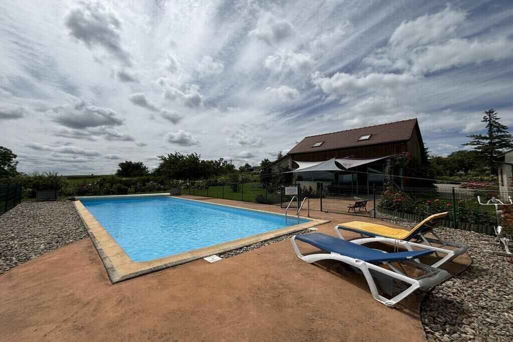 Photo of Outdoor in Louchy-Montfand