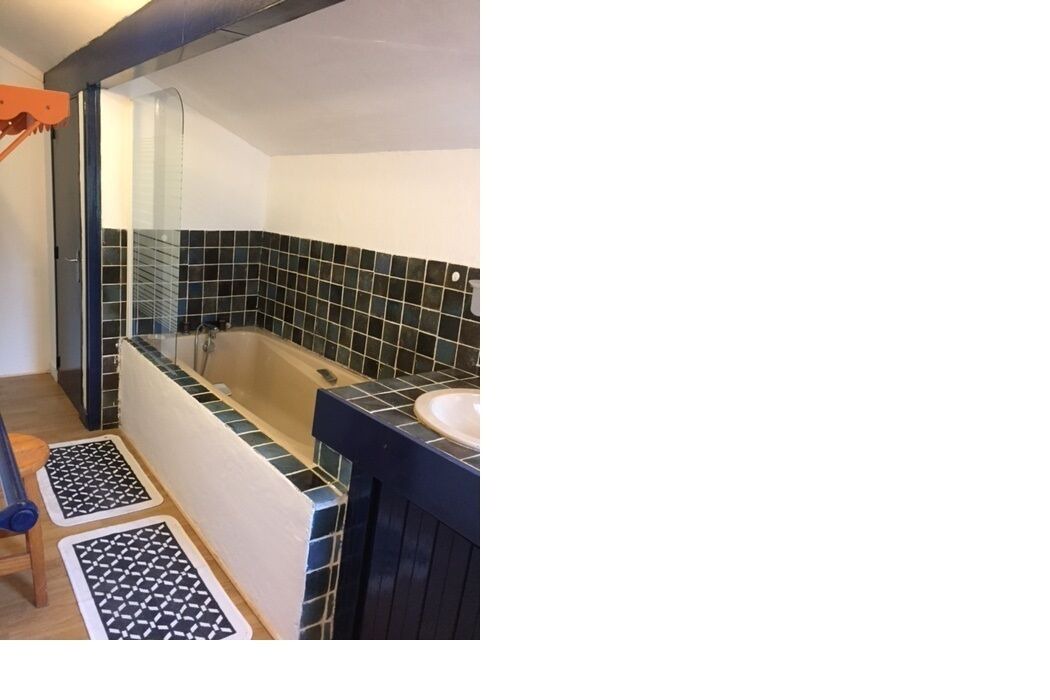 Photo of Bathroom in Gannay-sur-Loire