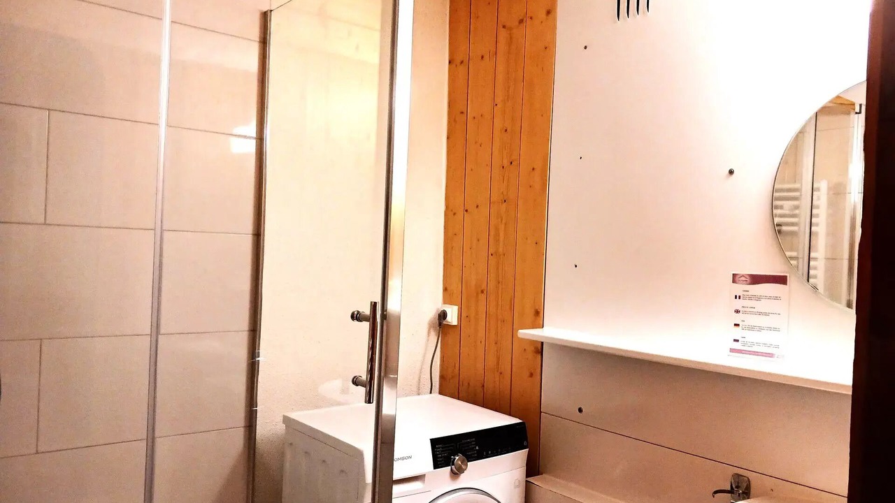 Photo of Bathroom in Arc-1600