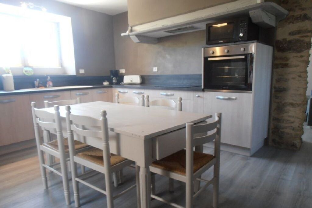 Photo of Kitchen in Moyrazes