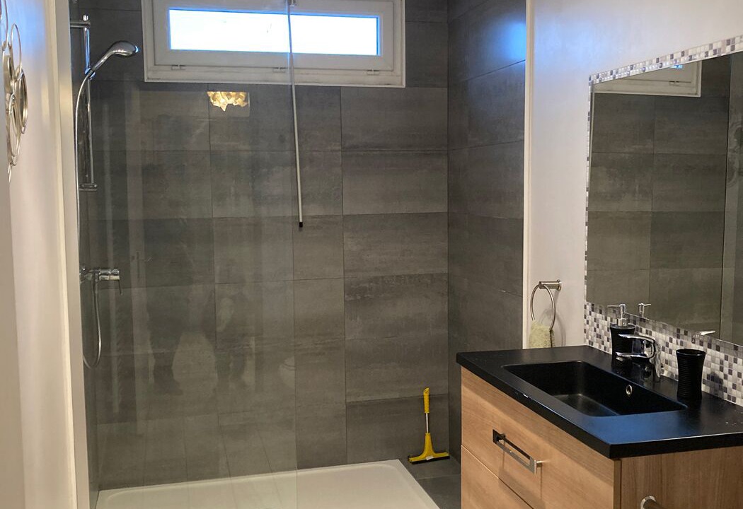 Photo of Bathroom in Arpajon
