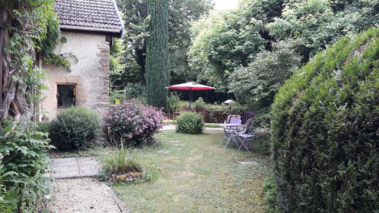 Photo of Patio Balcony in Saint-Cyr-Montmalin