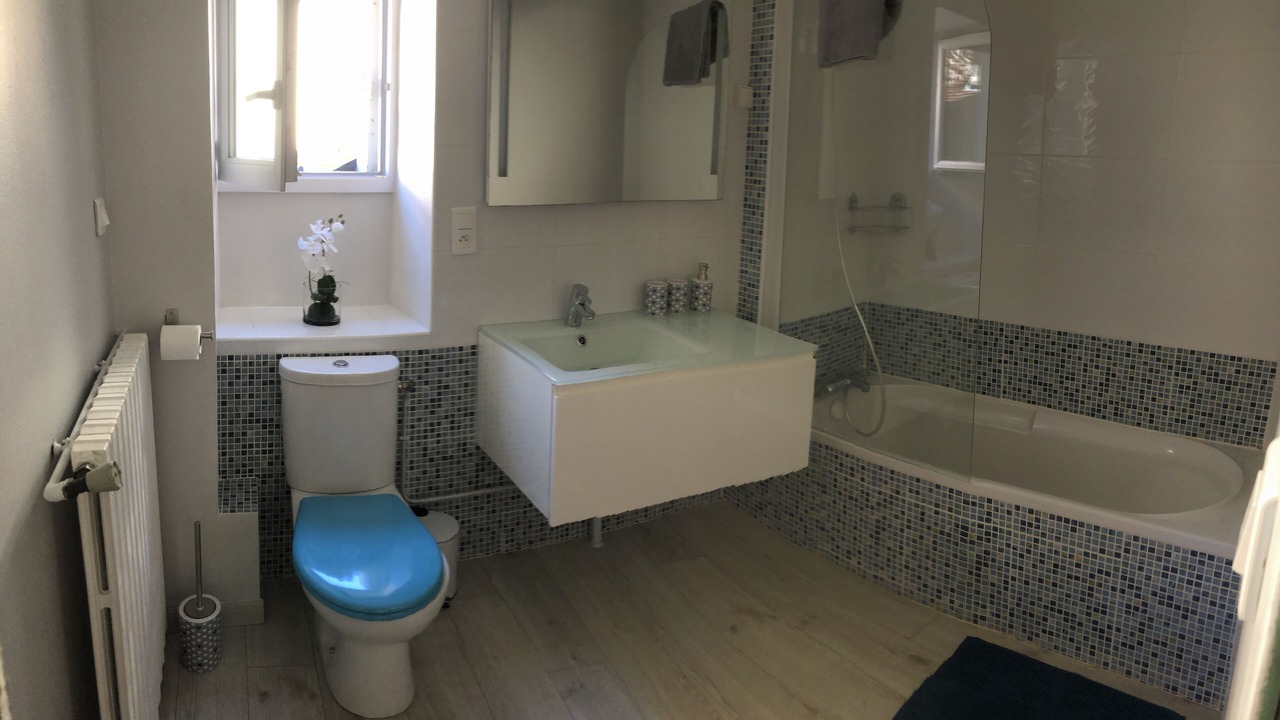 Photo of Bathroom in Semur-en-Auxois