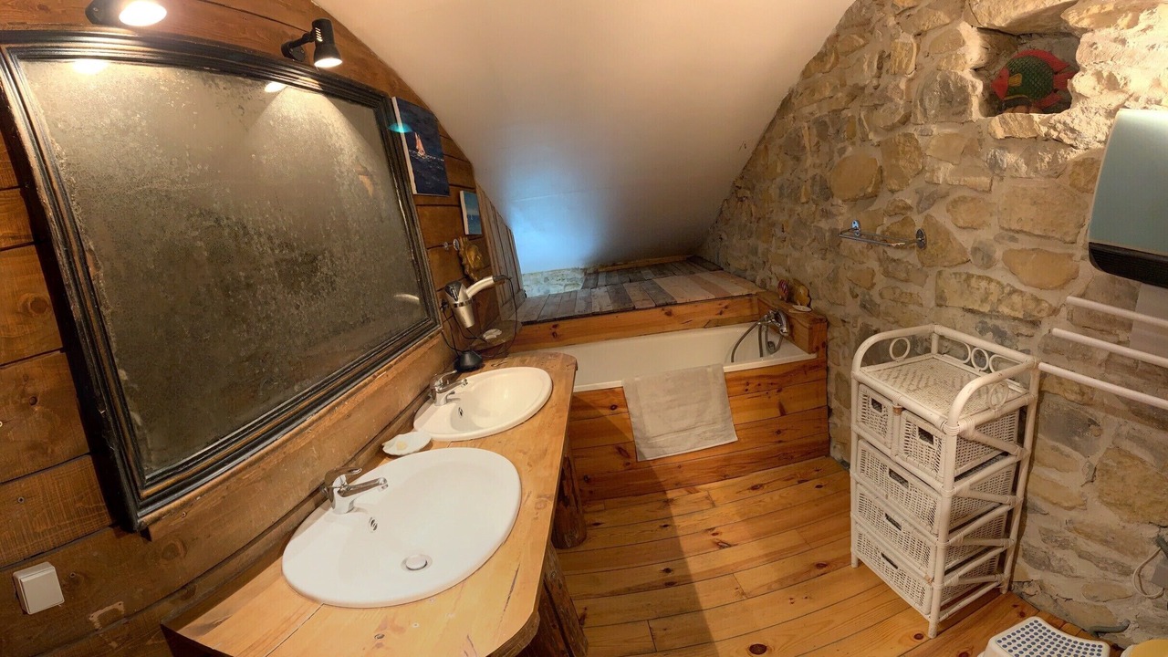 Photo of Bathroom in Saint-Alban-sous-Sampzon