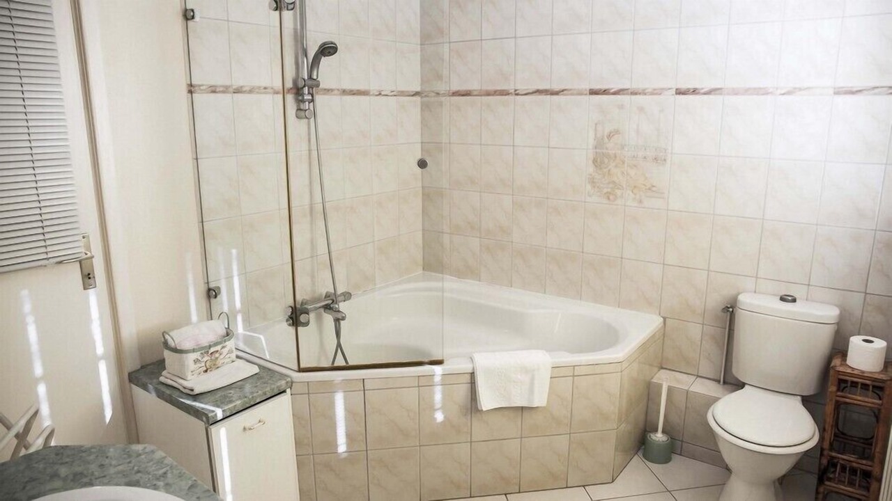 Photo of Bathroom in Remoncourt