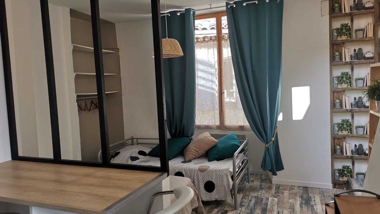 Photo of Bedroom in Pont-Saint-Esprit