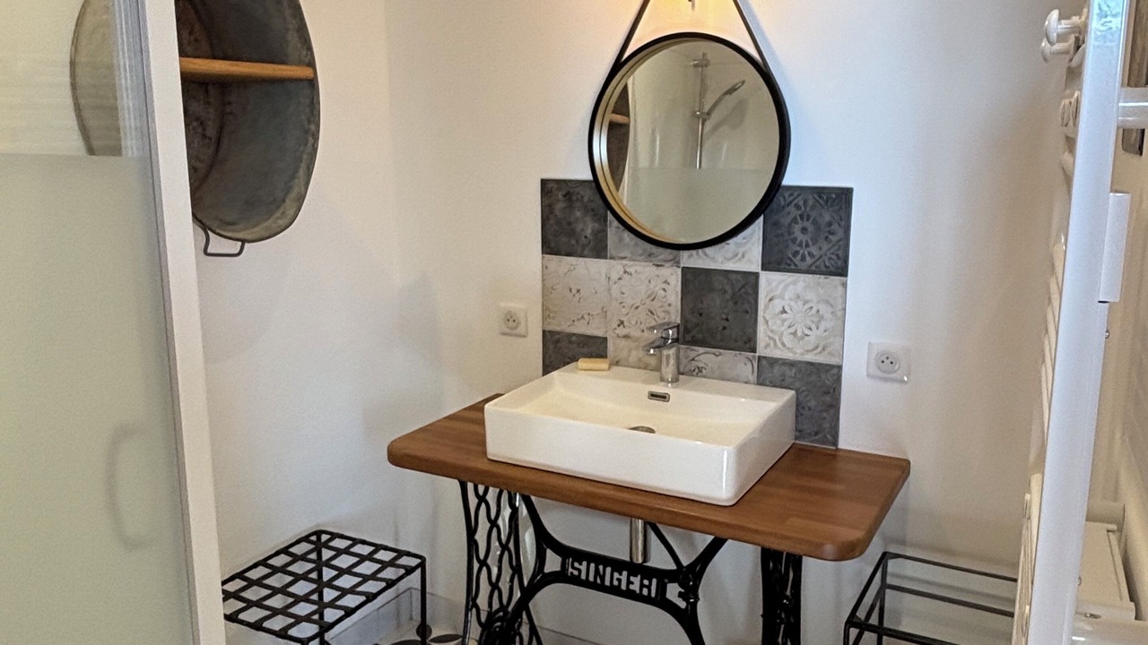 Photo of Bathroom in Beaubery