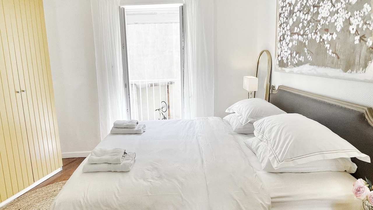 Photo of Bedroom in Beaune City Centre