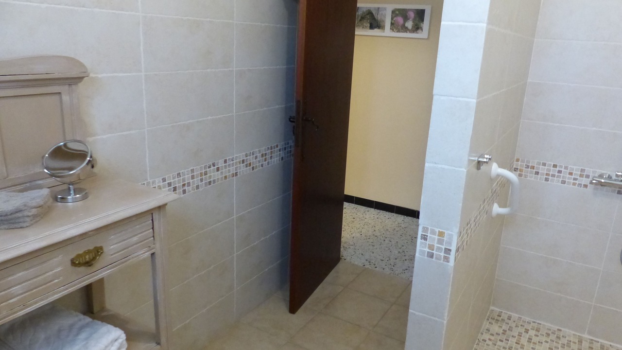 Photo of Bathroom in Aubignan
