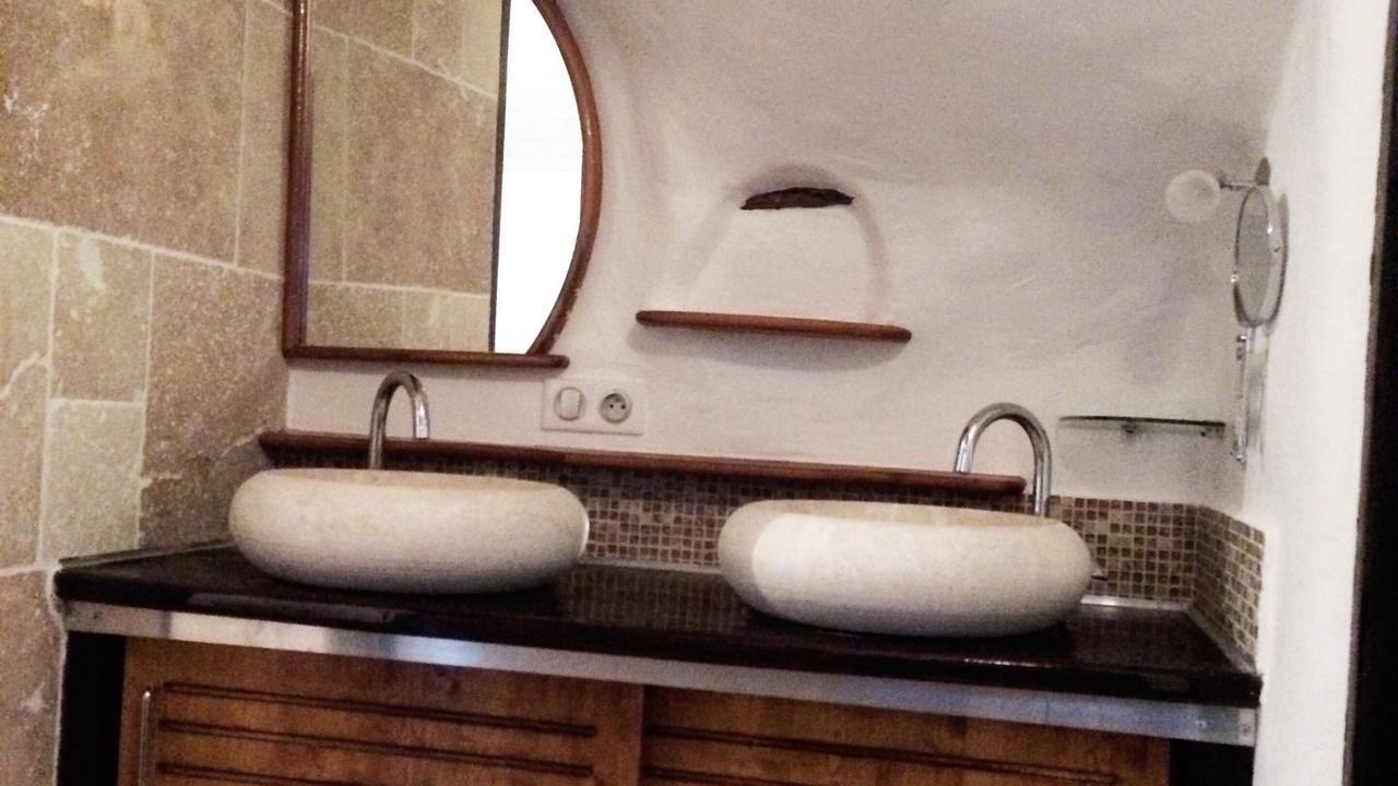 Photo of Bathroom in Puymeras