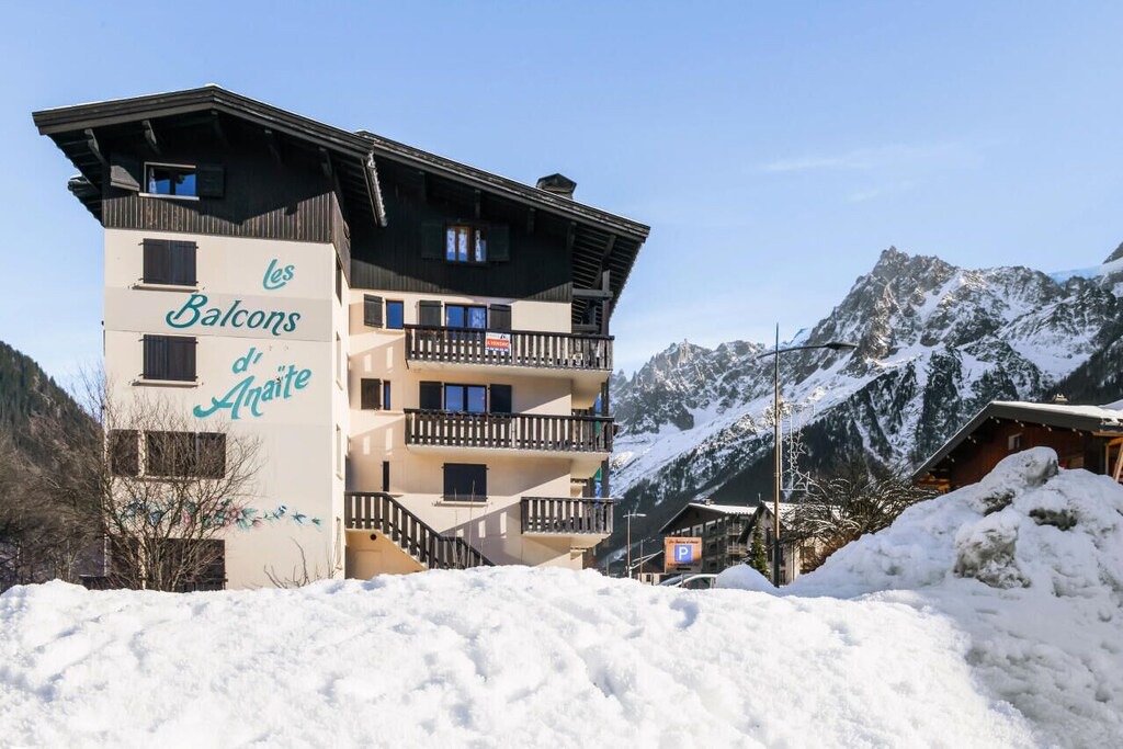 Photo of Buildings in Les Houches