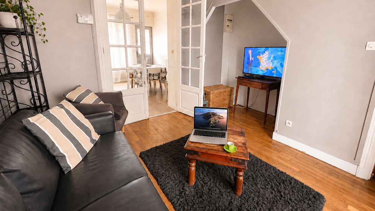 Photo of Bedroom in Longjumeau