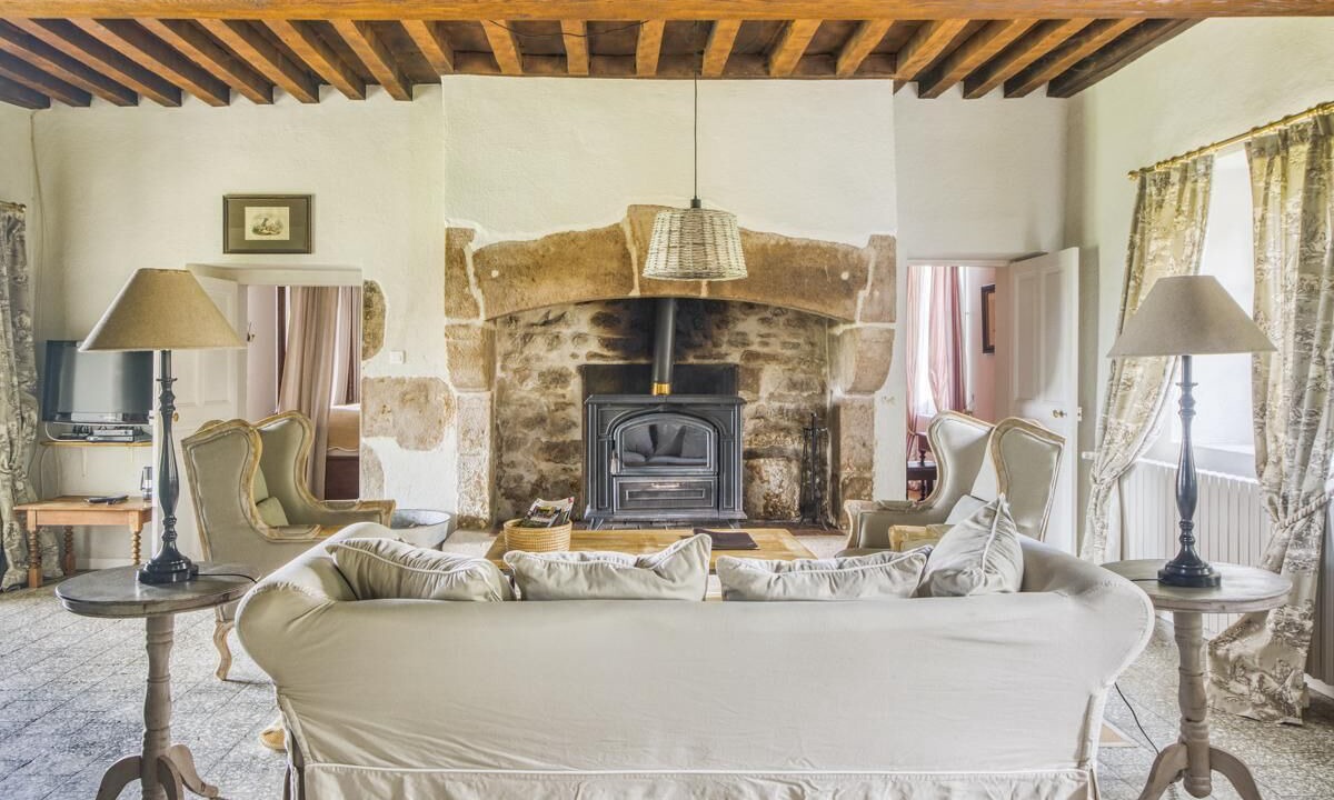 Photo of Livingroom in Poil
