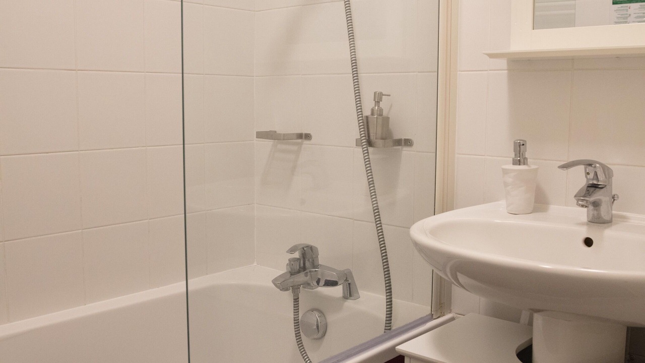 Photo of Bathroom in Tournus
