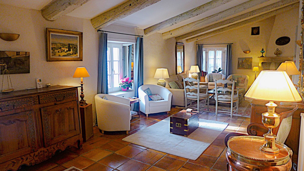 Photo of Livingroom in Saint-Restitut