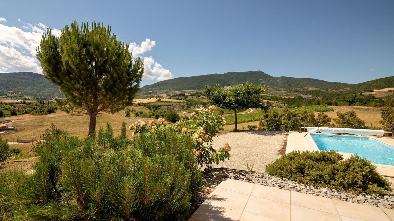 Photo of Outdoor in Sainte-Jalle