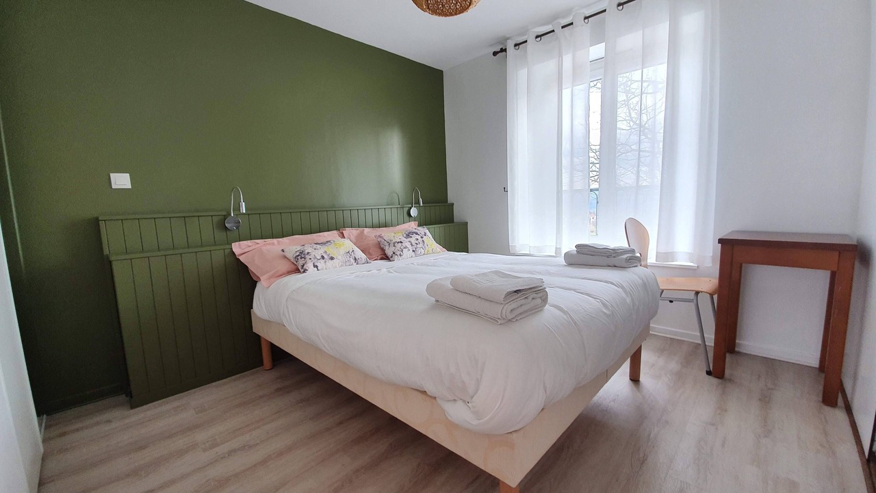 Photo of Bedroom in Saint-Andeol-le-Chateau
