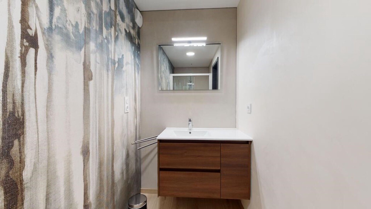Photo of Bathroom in Crancot