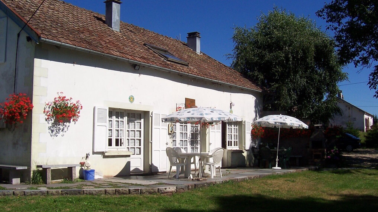 Photo of Outdoor in Ternuay-Melay-et-Saint-Hilaire