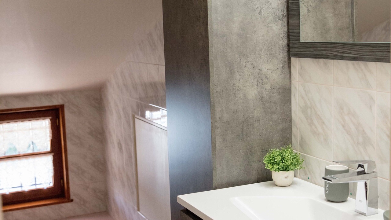 Photo of Bathroom in L'Abergement-de-Cuisery