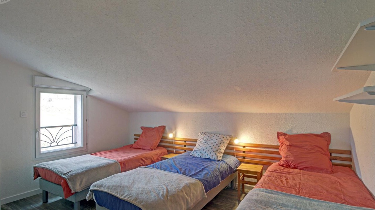 Photo of Bedroom in Regny