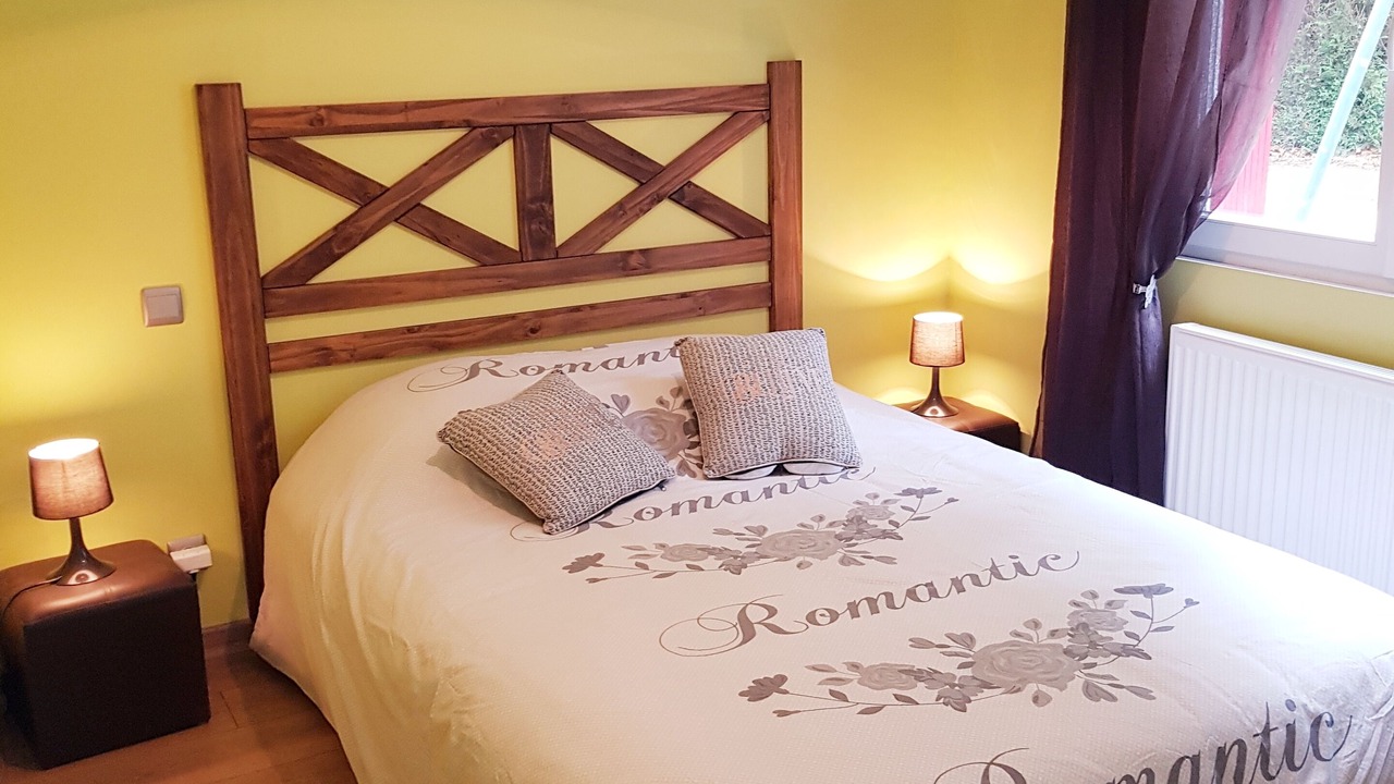 Photo of Bedroom in Chastellux-sur-Cure