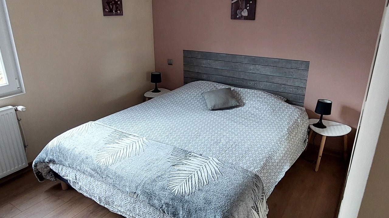 Photo of Bedroom in Chastellux-sur-Cure