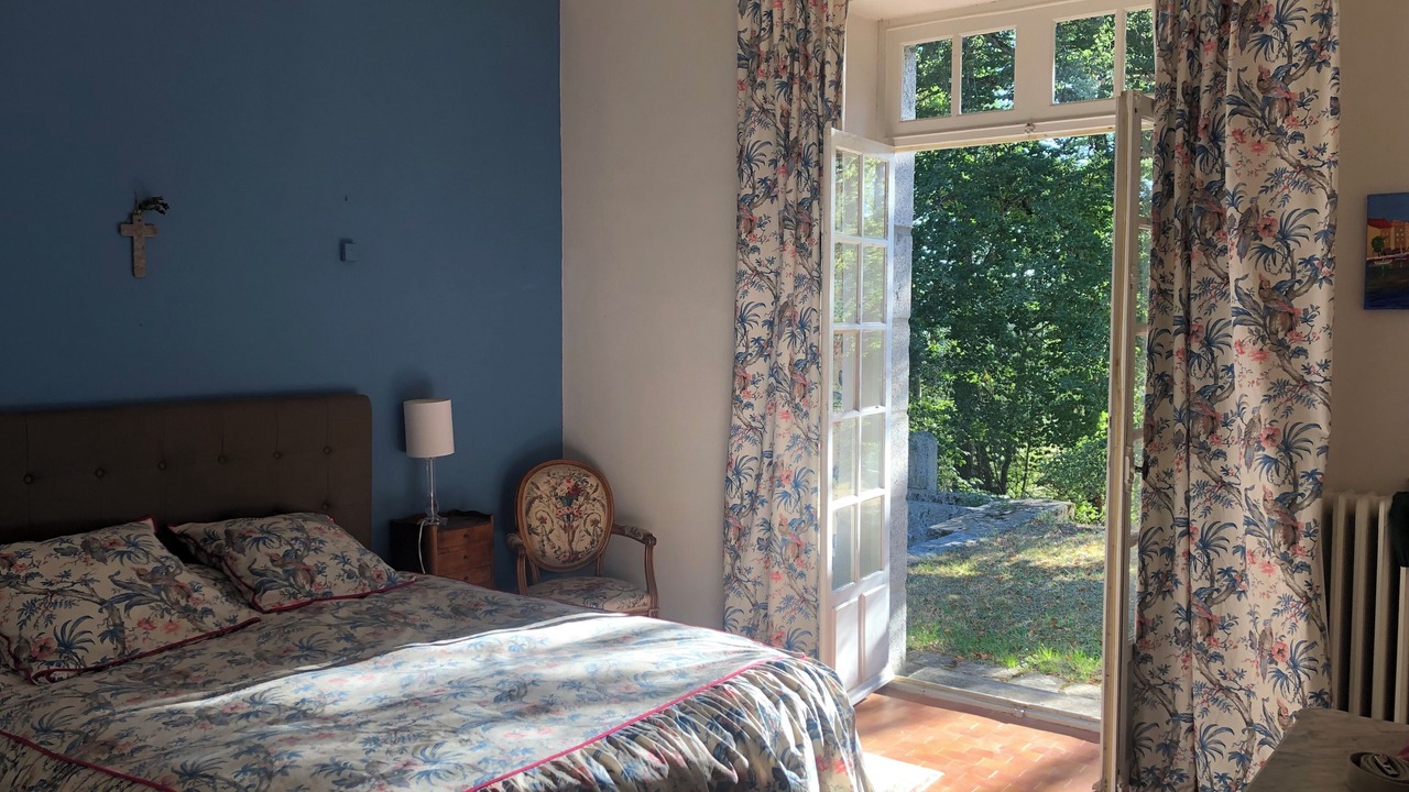 Photo of Bedroom in Le Buisson