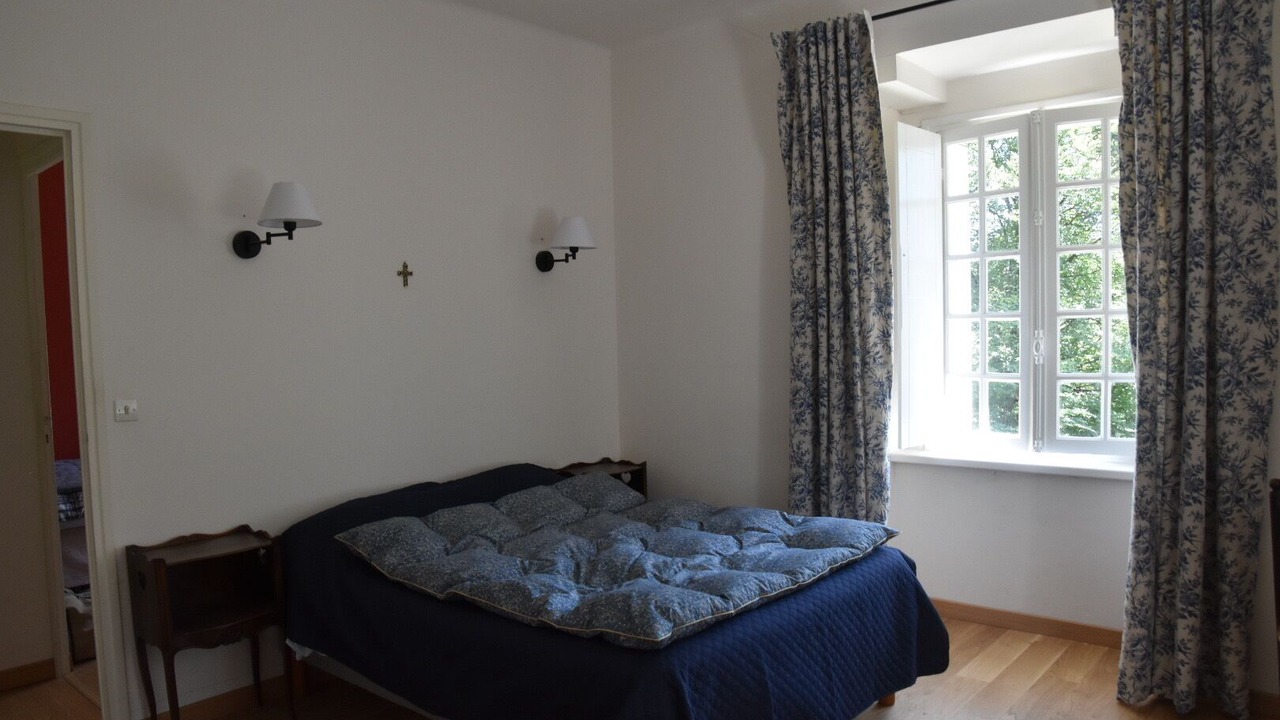 Photo of Bedroom in Le Buisson