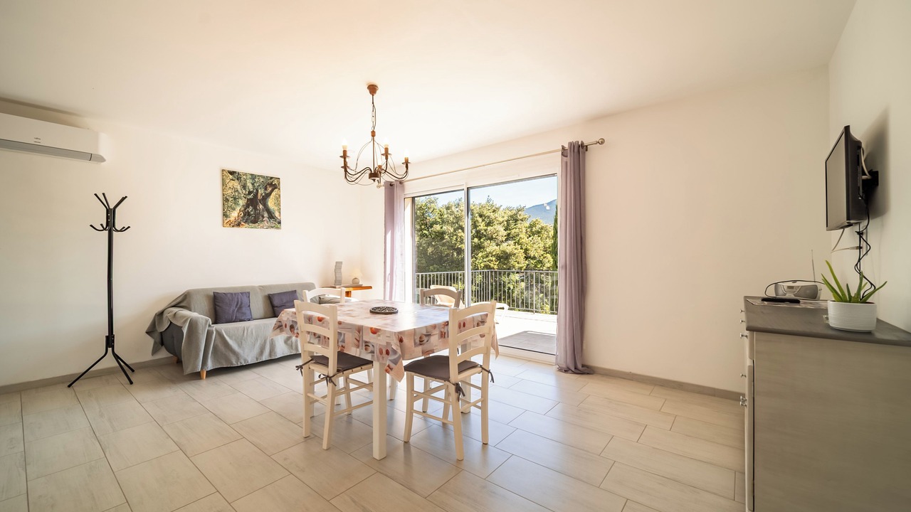 Photo of Livingroom in Bedoin