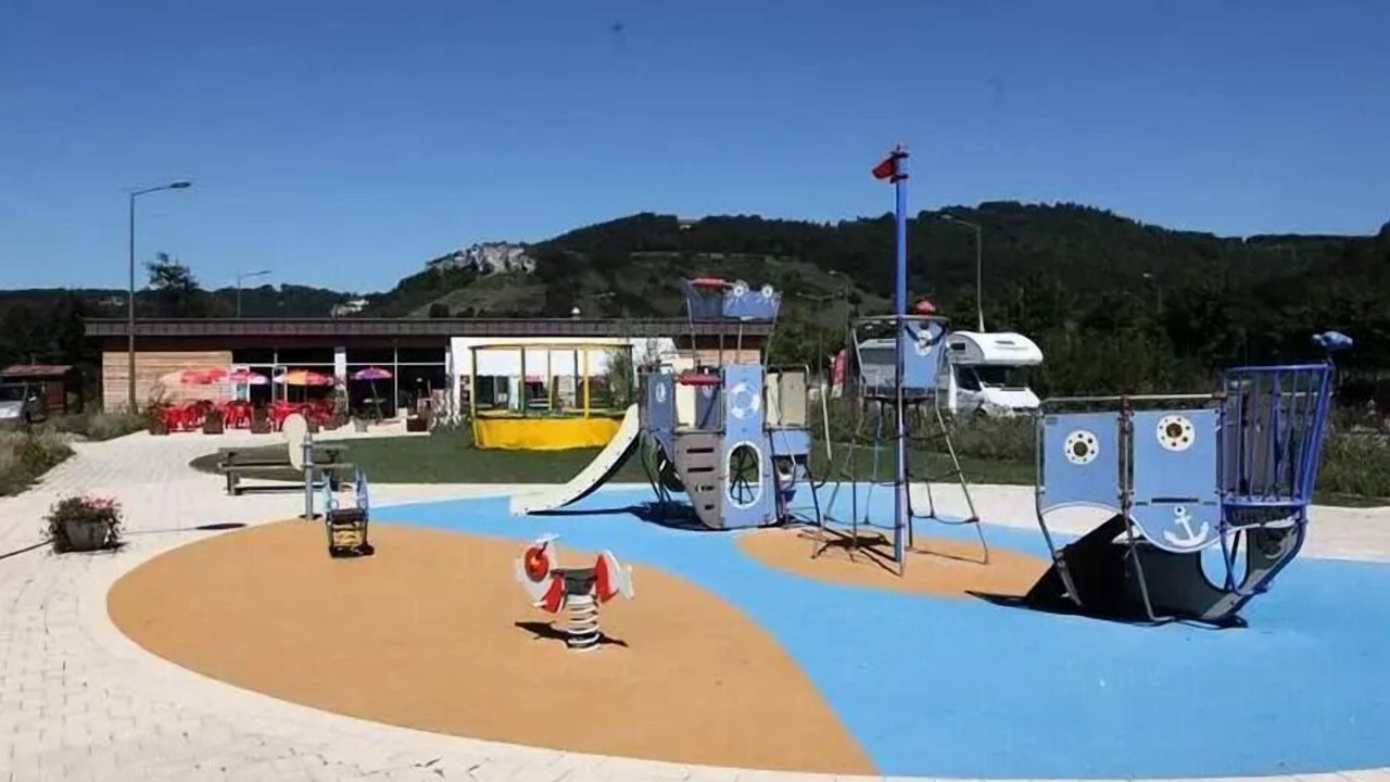 Photo of Others in Ornans
