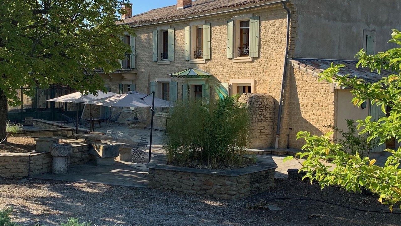 Photo of Outdoor in Piegon
