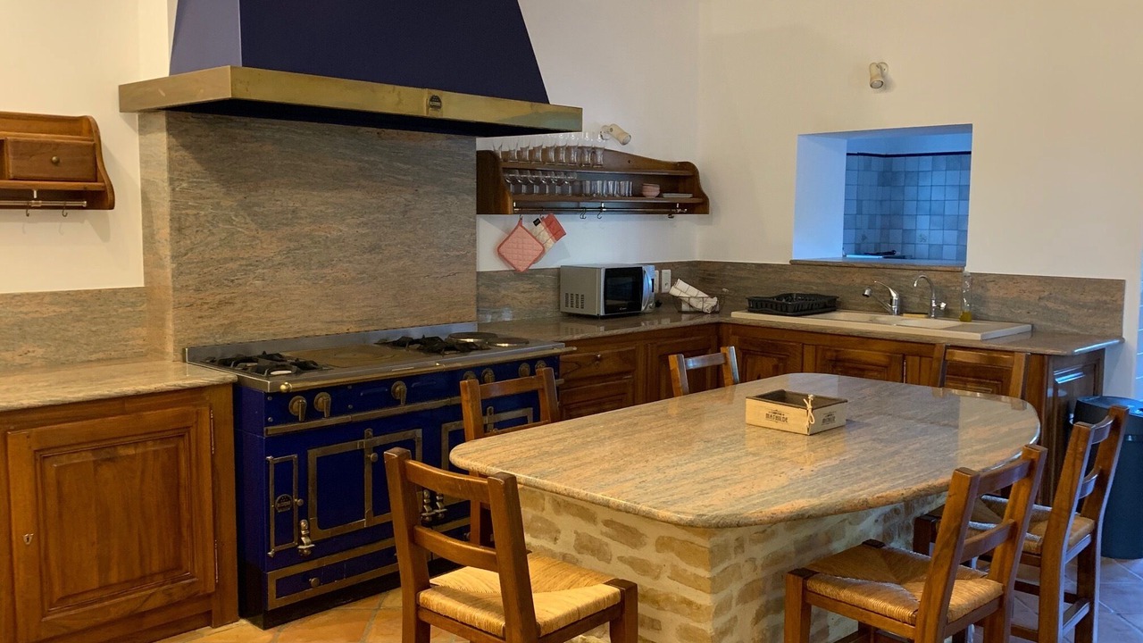 Photo of Kitchen in Piegon