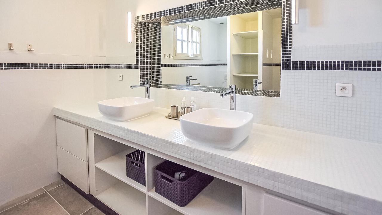 Photo of Bathroom in Saint-Maurice-sur-Eygues