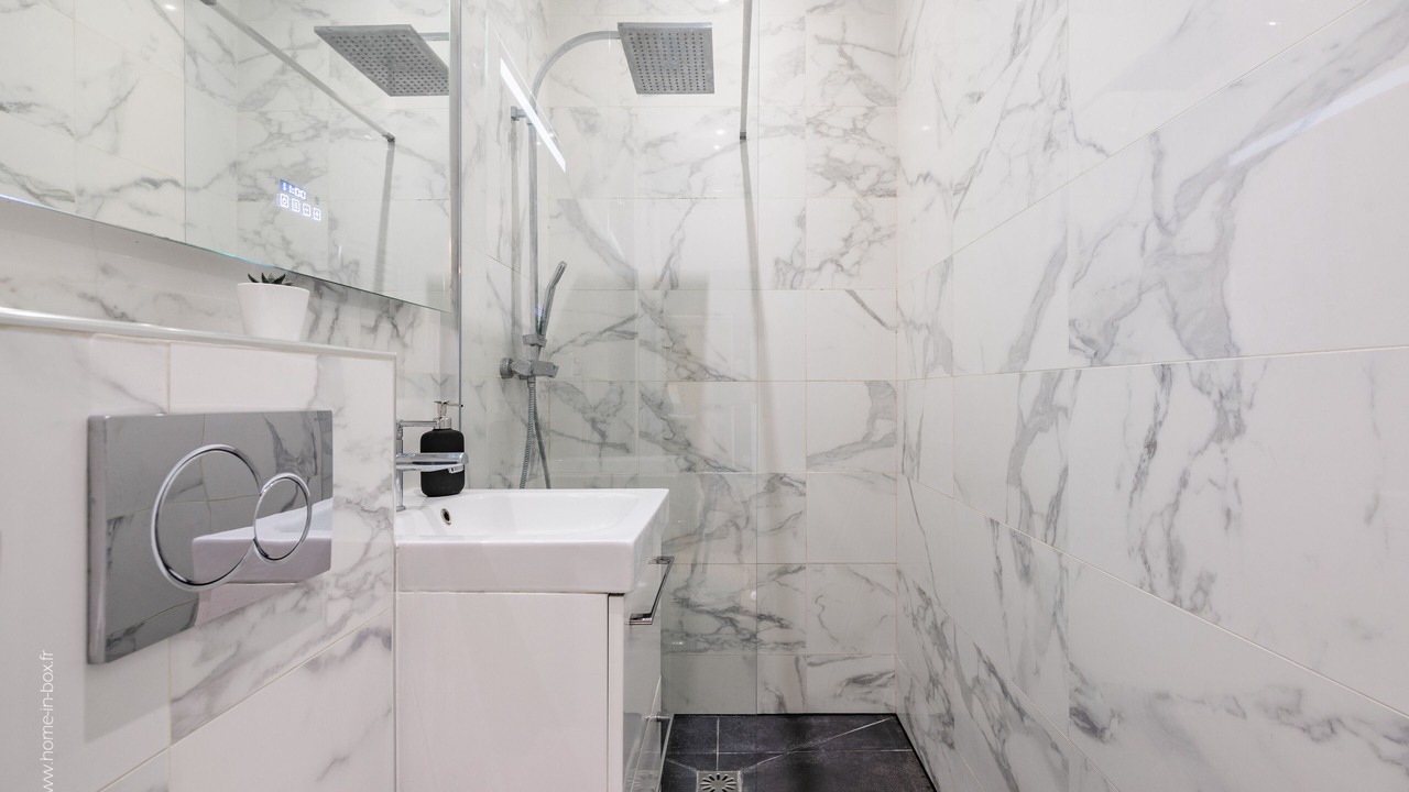 Photo of Bathroom in Arcueil