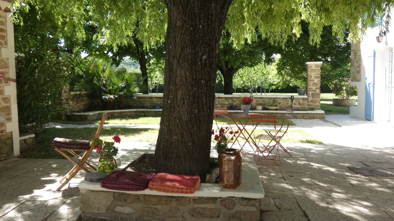Photo of Patio Balcony in Grillon