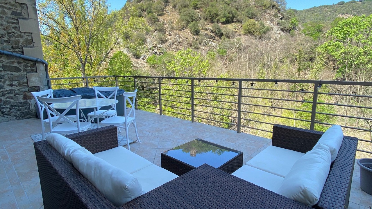 Photo of Patio Balcony in Saint-Uze