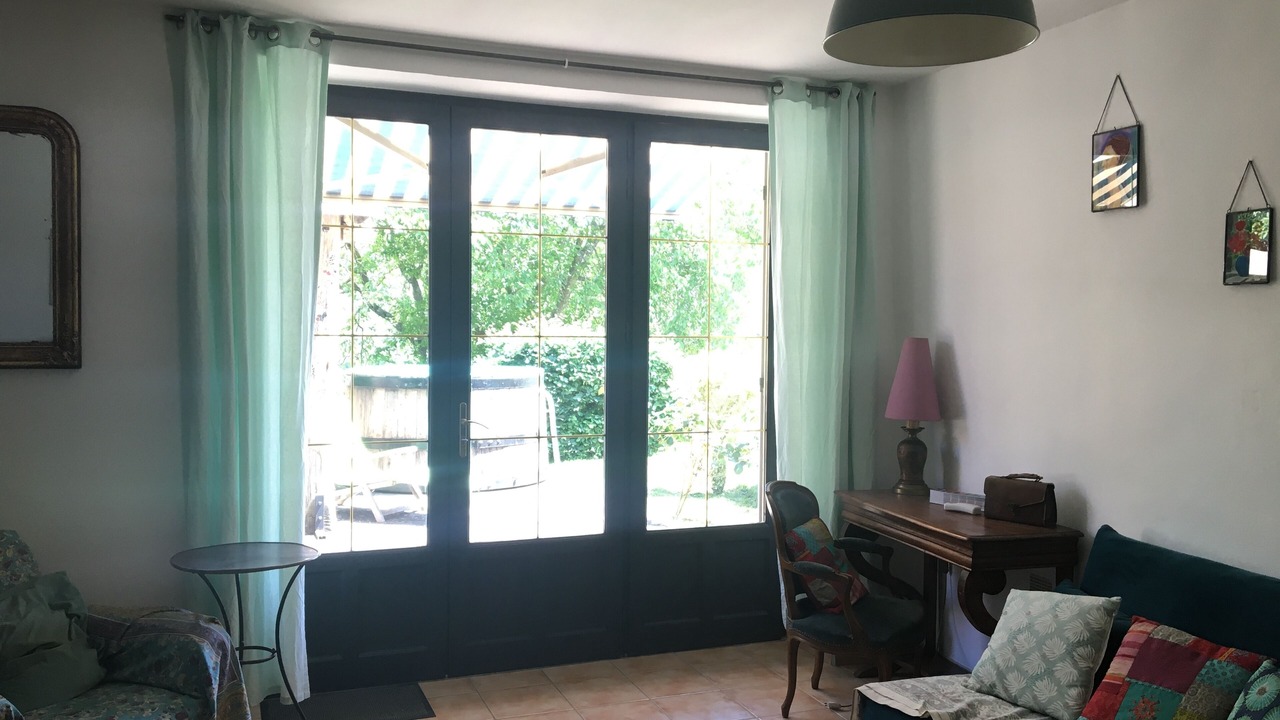 Photo of Livingroom in La Vineuse