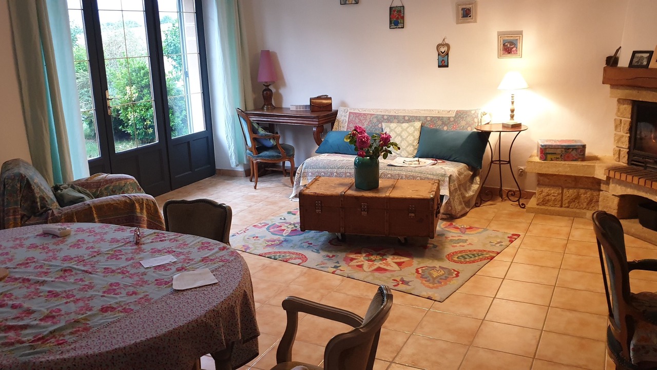 Photo of Livingroom in La Vineuse