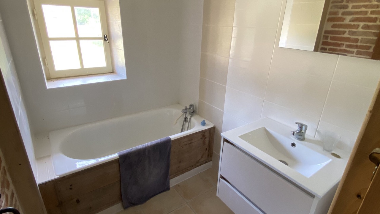 Photo of Bathroom in Beaurepaire-en-Bresse