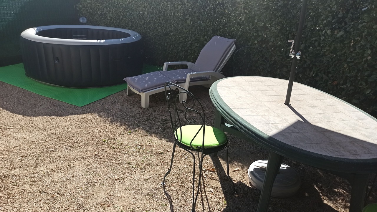 Photo of Outdoor in La Baume-de-Transit