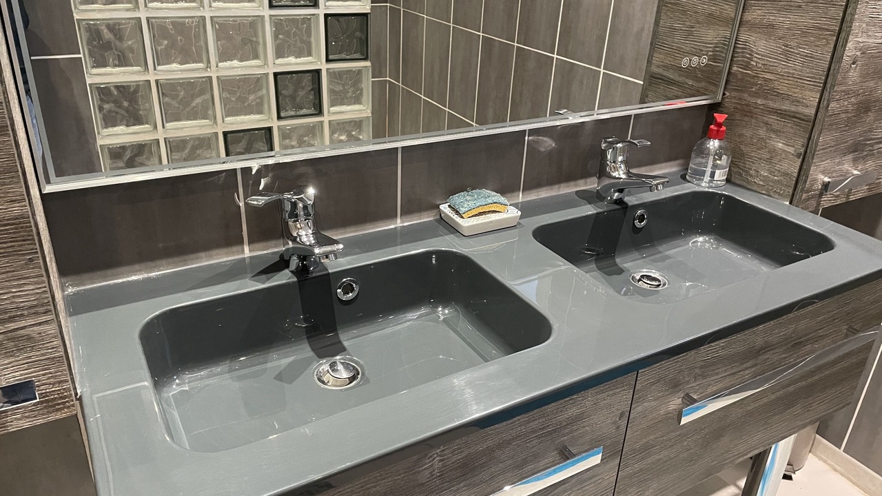 Photo of Bathroom in Anneyron