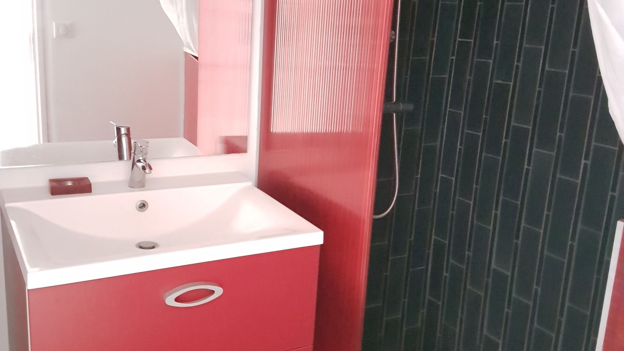 Photo of Bathroom in Crest