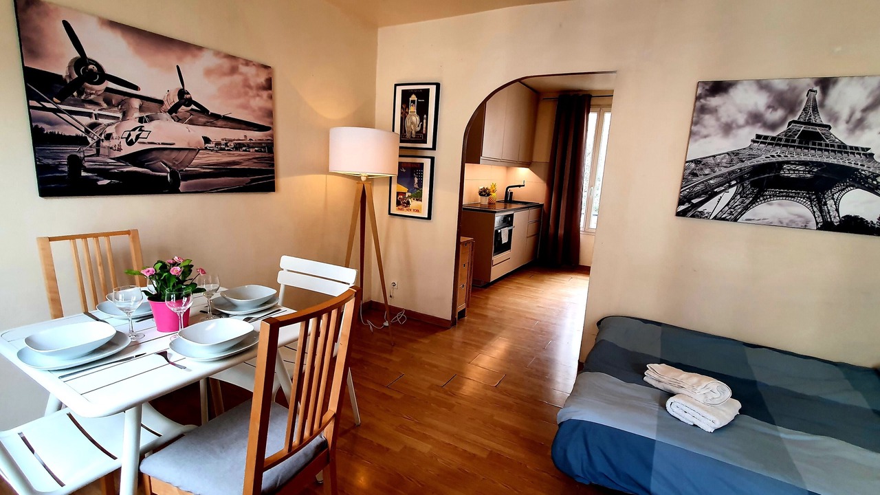 Photo of Bedroom in Louis Bertrand-Mirabeau-Semard