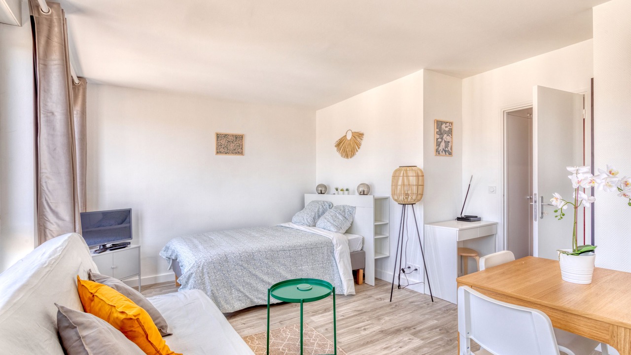 Photo of Bedroom in Antony