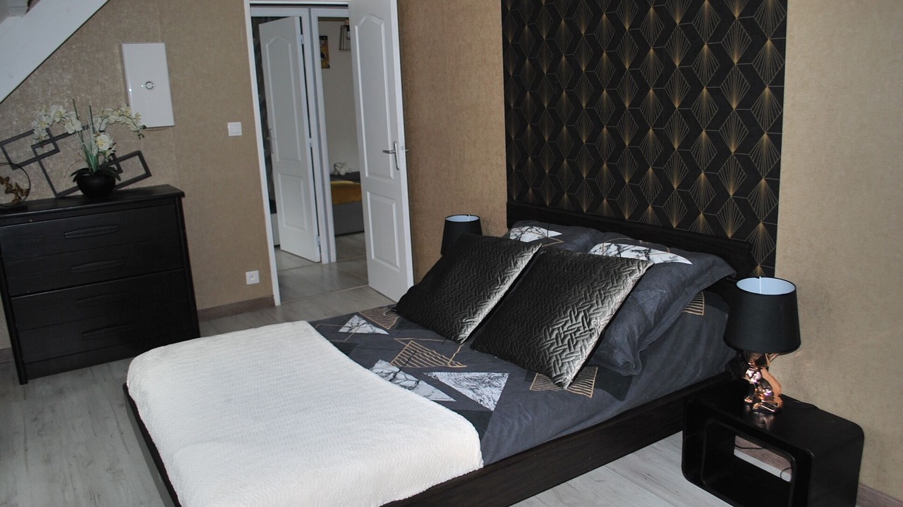 Photo of Bedroom in Druyes-les-Belles-Fontaines