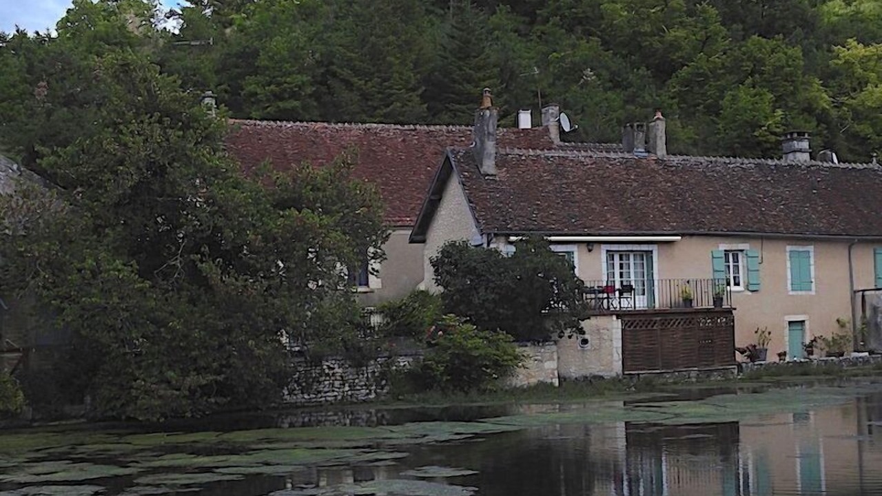Photo of Outdoor in Druyes-les-Belles-Fontaines