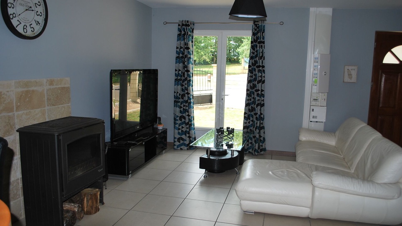 Photo of Livingroom in Druyes-les-Belles-Fontaines