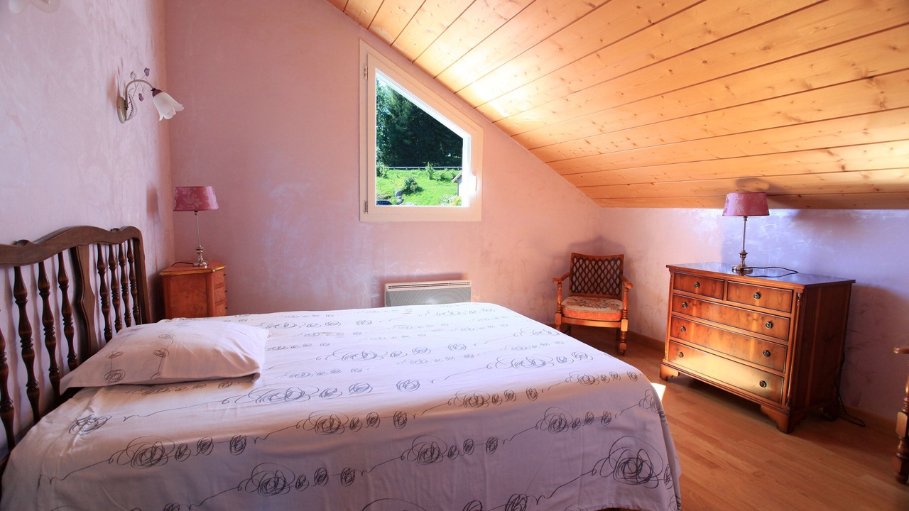 Photo of Bedroom in Premanon