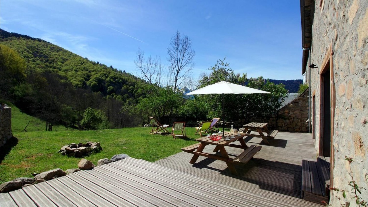 Photo of Outdoor in Ris